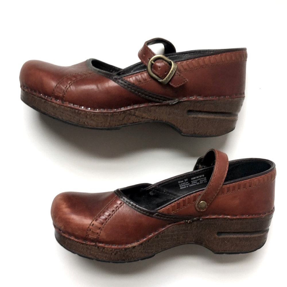 Dansko Mary Jane clogs, leather, size 6.5-7 US (37)